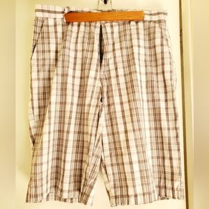 White and Gray Plaid Lightweight Shorts Size Mens 36